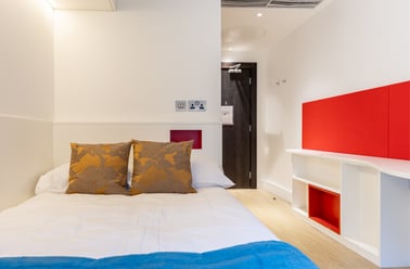 Classic En Suite, Spring Mews, Tinworth Street, Vauxhall, London - Image 2
